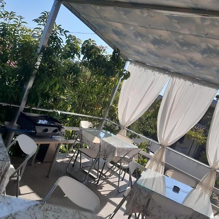 Collaku Apartment'S Вльора Екстер'єр фото
