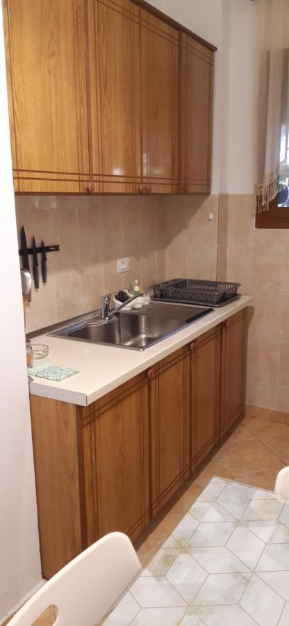Collaku Apartment'S Вльора Екстер'єр фото