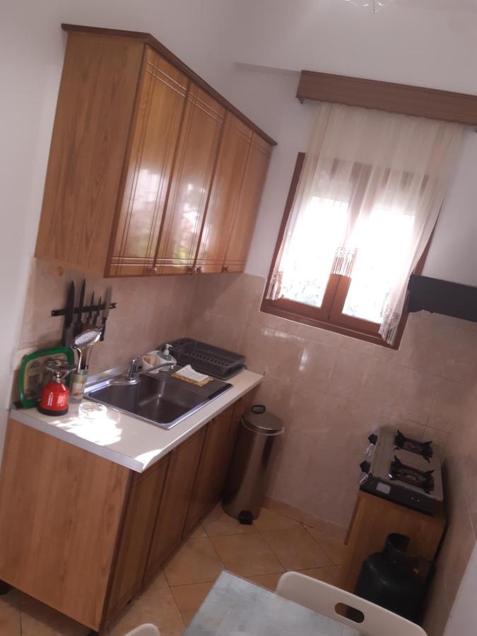 Collaku Apartment'S Вльора Екстер'єр фото