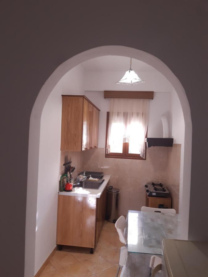 Collaku Apartment'S Вльора Екстер'єр фото