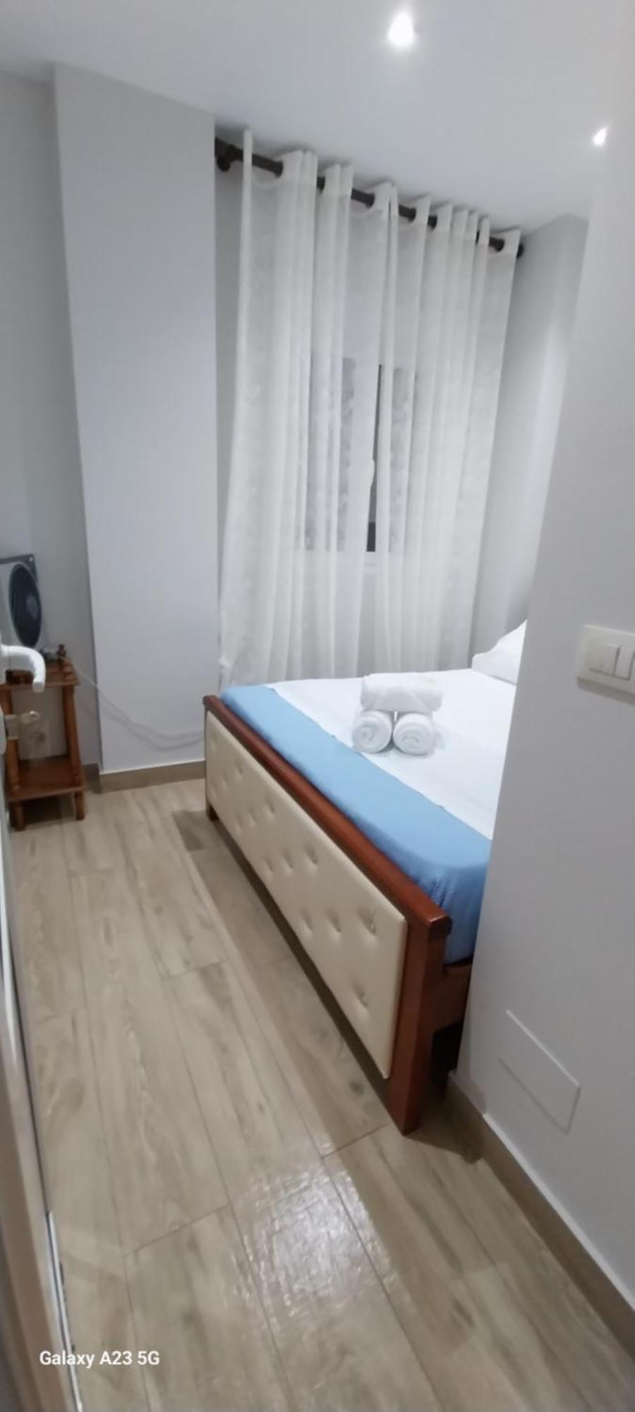 Collaku Apartment'S Вльора Екстер'єр фото